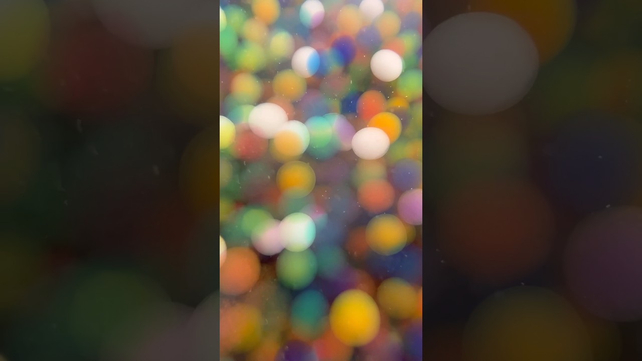 Orbeez in a giant balloon 🎈