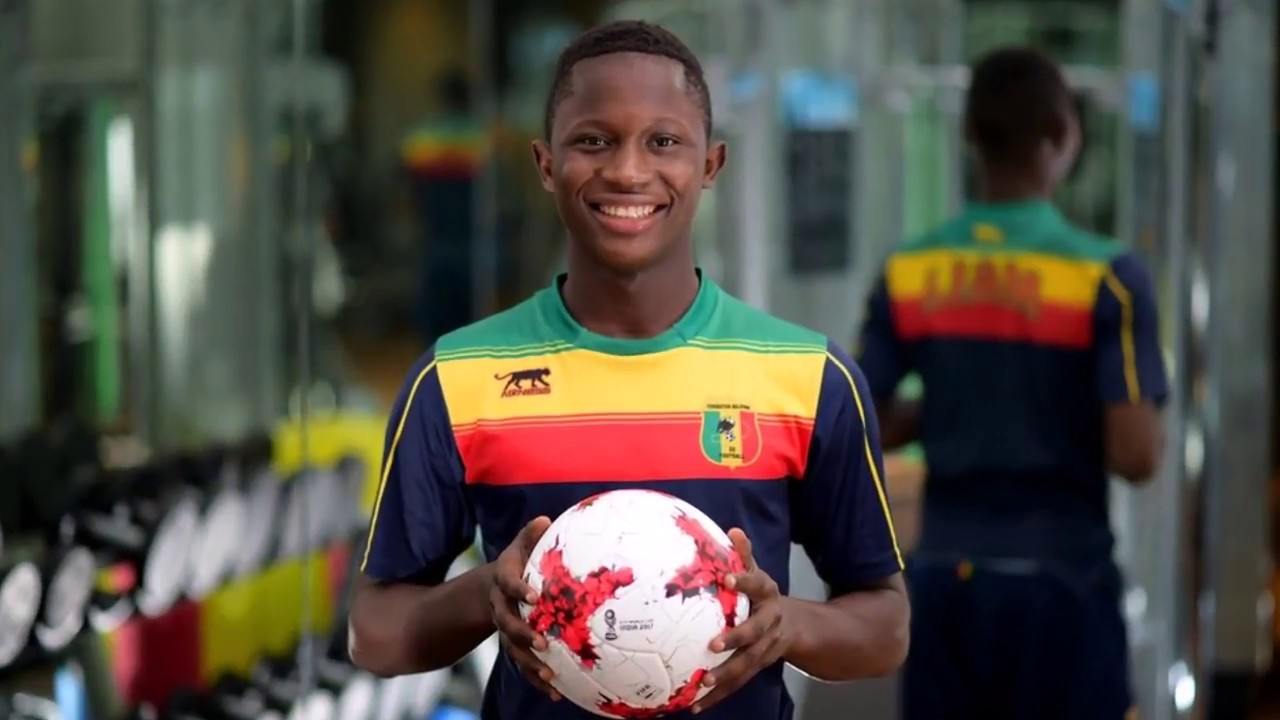 LASSANA N'DIAYE -   SILVER BOOT U17 WORLD CUP STAR