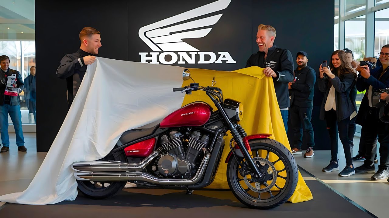 2025 Honda 1000GL Review: The Ultimate Touring Machine?
