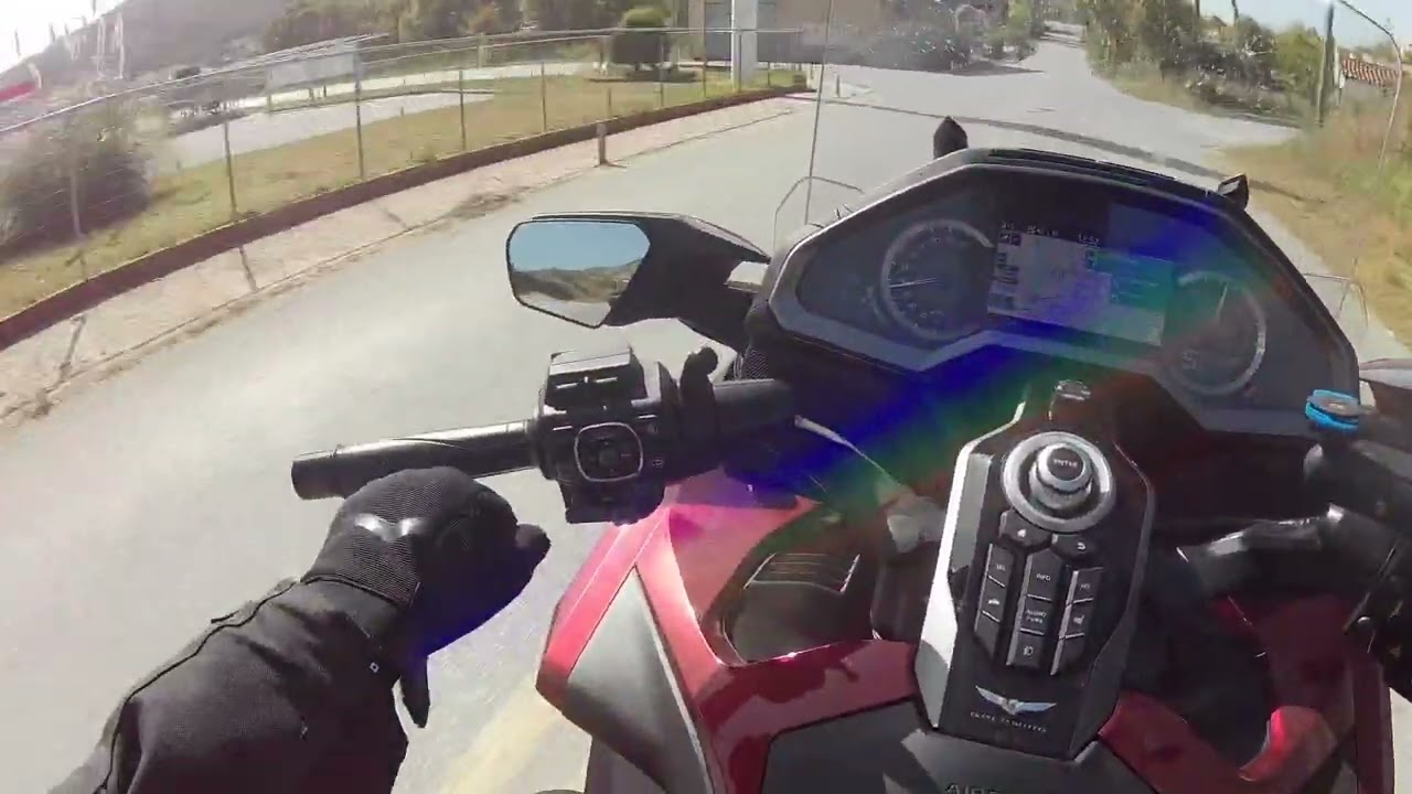 ΤΙ ΜΟΥ ΑΡΕΣΕΙ / ΔΕ ΜΟΥ ΑΡΕΣΕΙ ΣΤΗ  GOLDWING 2018+