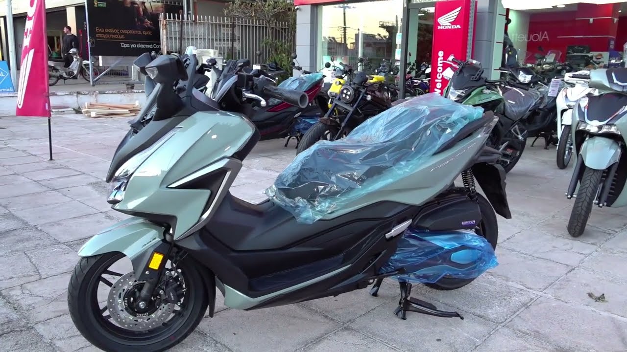 unboxing HONDA FORZA 350 - special grey color 2022