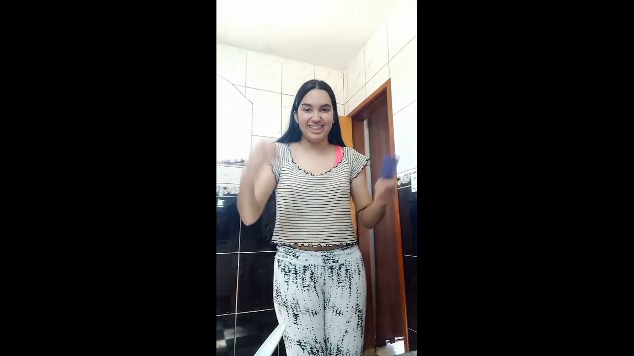Eu mostrando o dia a dia cuidando do cabelo Yasmin rocha. 
