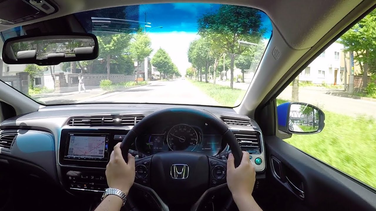 【Test Drive】2017 New HONDA GRACE (CITY) HYBRID 4WD - POV City Drive