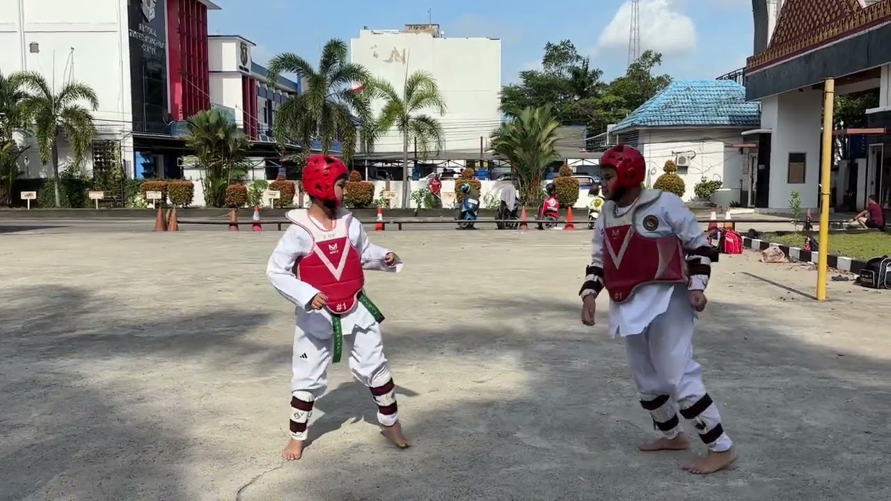 Aldinan Vs Kenzie Sparring Partner 