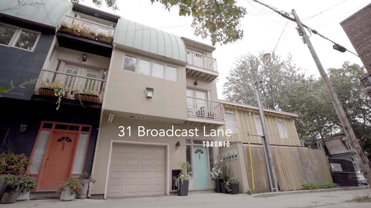 31 Broadcast Lane &bull; Toronto Houses &bull; J & C Toronto Real Estate Group