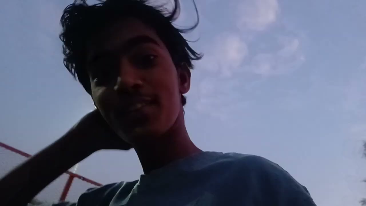 Bike mein ghoom rahe the.😁