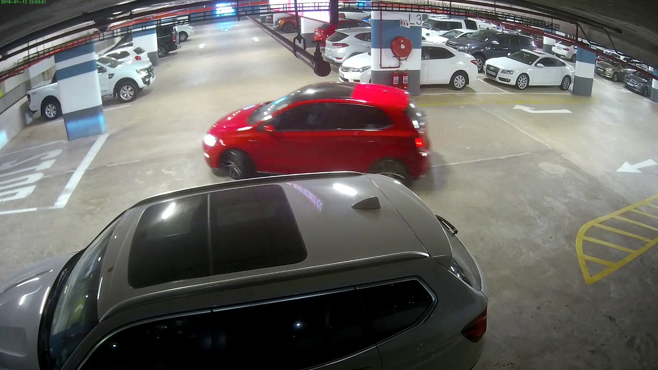 Vehicle robbery at Pearls Mall (12/01/2019)