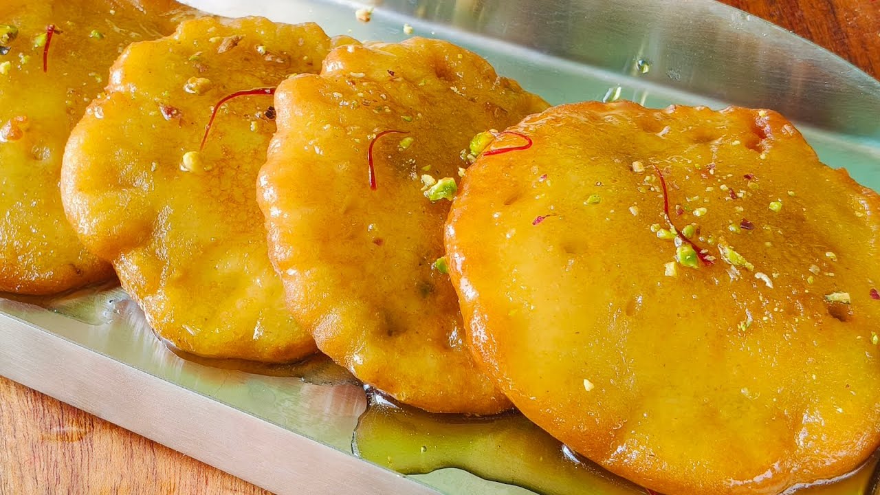 बिना मावे के बनाएं बिल्कुल मार्केट जैसे मालपुआ बस एक ट्रिक से। Malpua recipe.