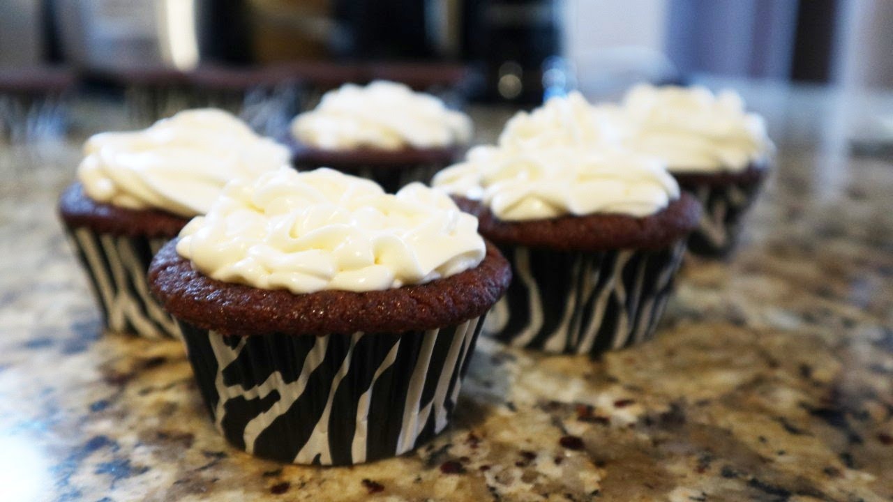 The Best Jamaican Rum Cake Cupcakes