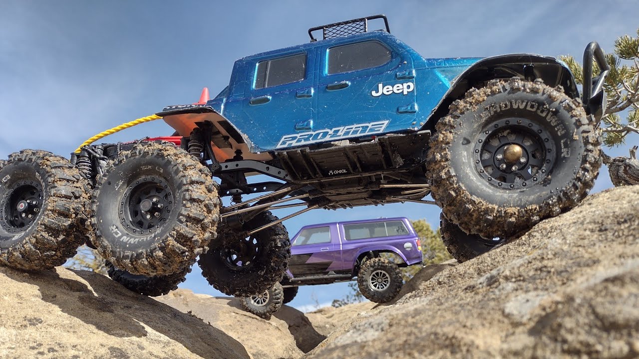 Axial 6x6 Monstrosity & Axial Scx10.3 hitting the snow and trails!!