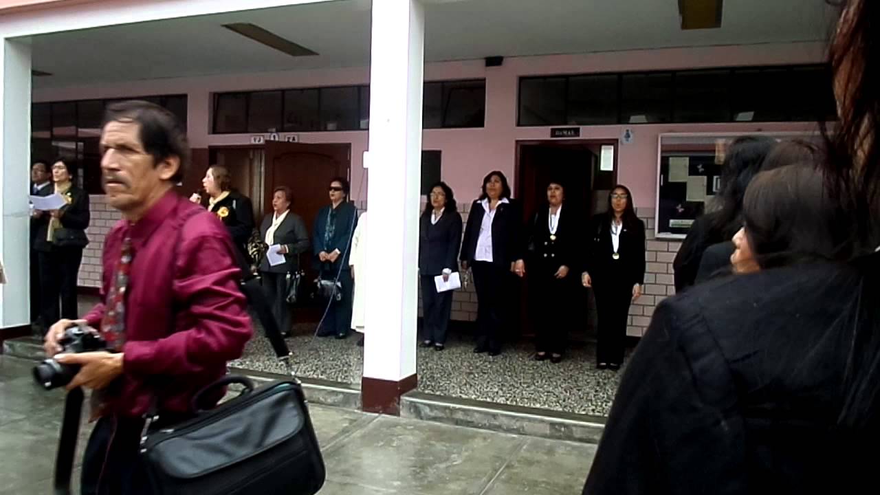 Himno al colegio Santa Rosa de Trujillo