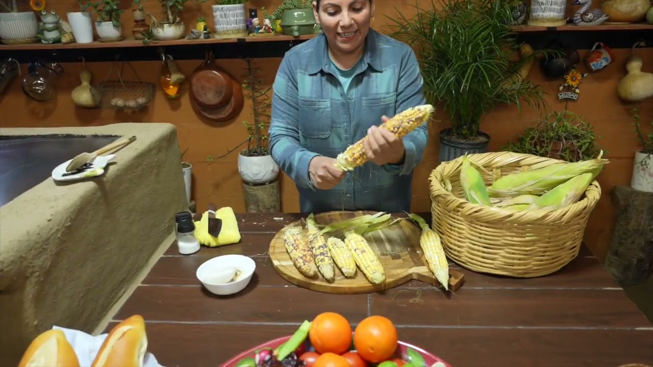 Pozole De Camaron Acompañado De Unos Langostinos O Chacales Como Los Conozca