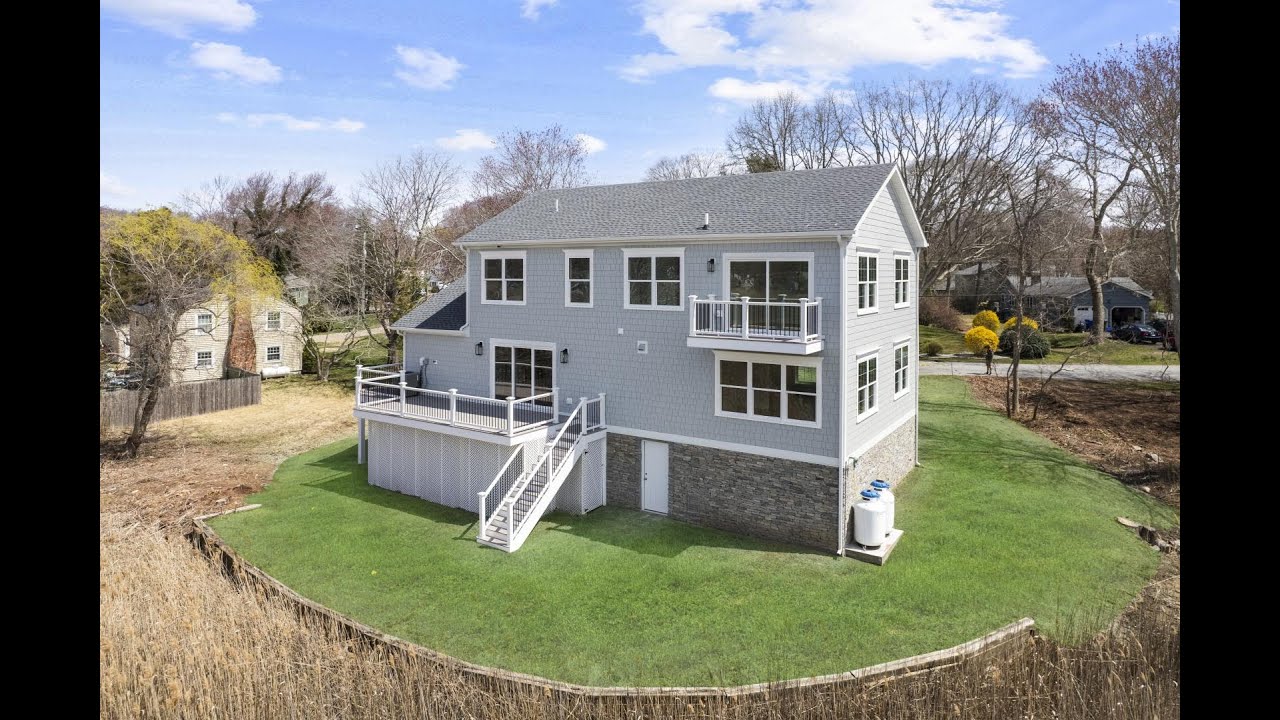 26 Meadowwood Lane, Old Saybrook, CT 06475