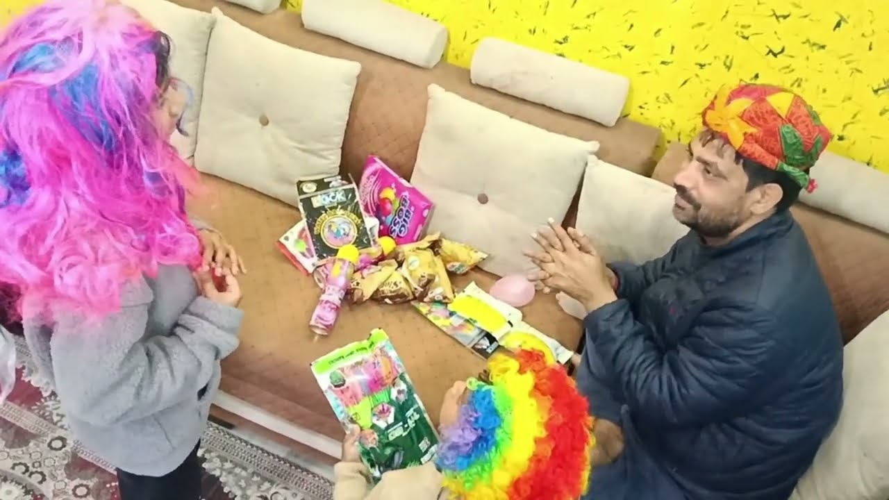 Foreigners aaya Holi ke rang khareedne।। Holi 2026