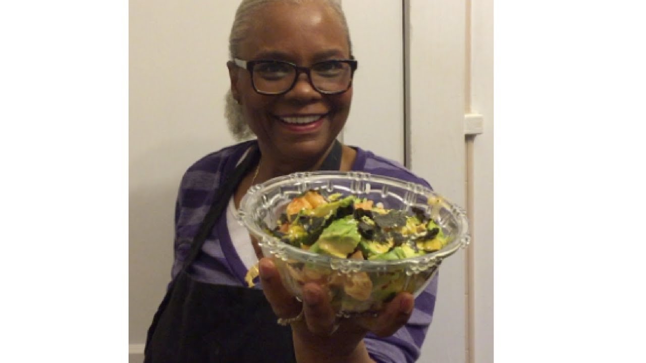 HOME-MADE SHRIMP AND CRAB POKE BOWL • MUKBANG