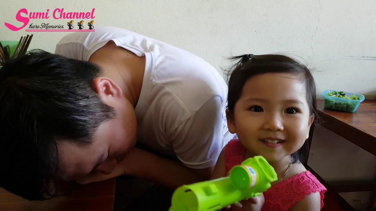 Bé Sumi Đi Ăn Sáng Bún Riêu Cua Đặc Sản Hà Nội Cả Em Bé Và Người Lớn Cùng Thích