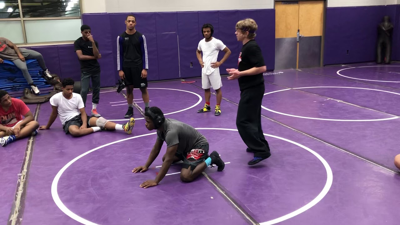 Quad pod hip overs