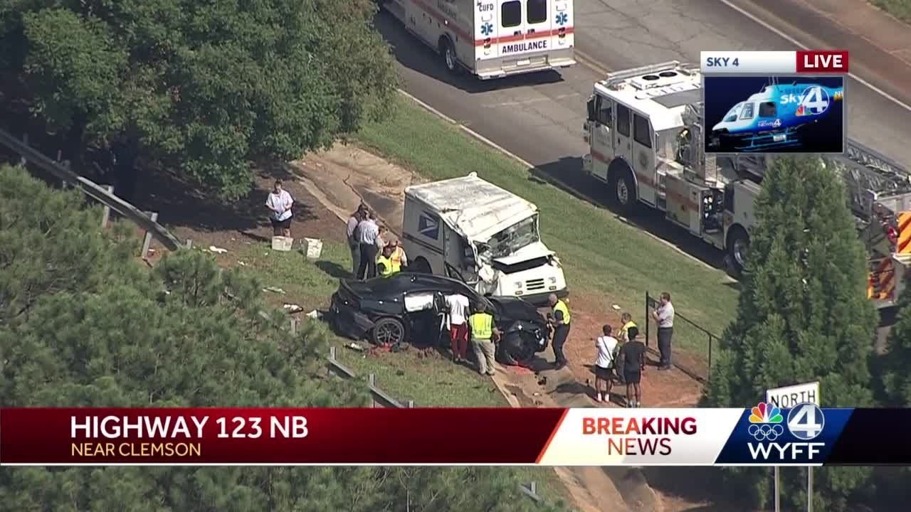 Multi-vehicle crash damages U.S. Postal Service mail truck near Clemson, Sky 4 video shows