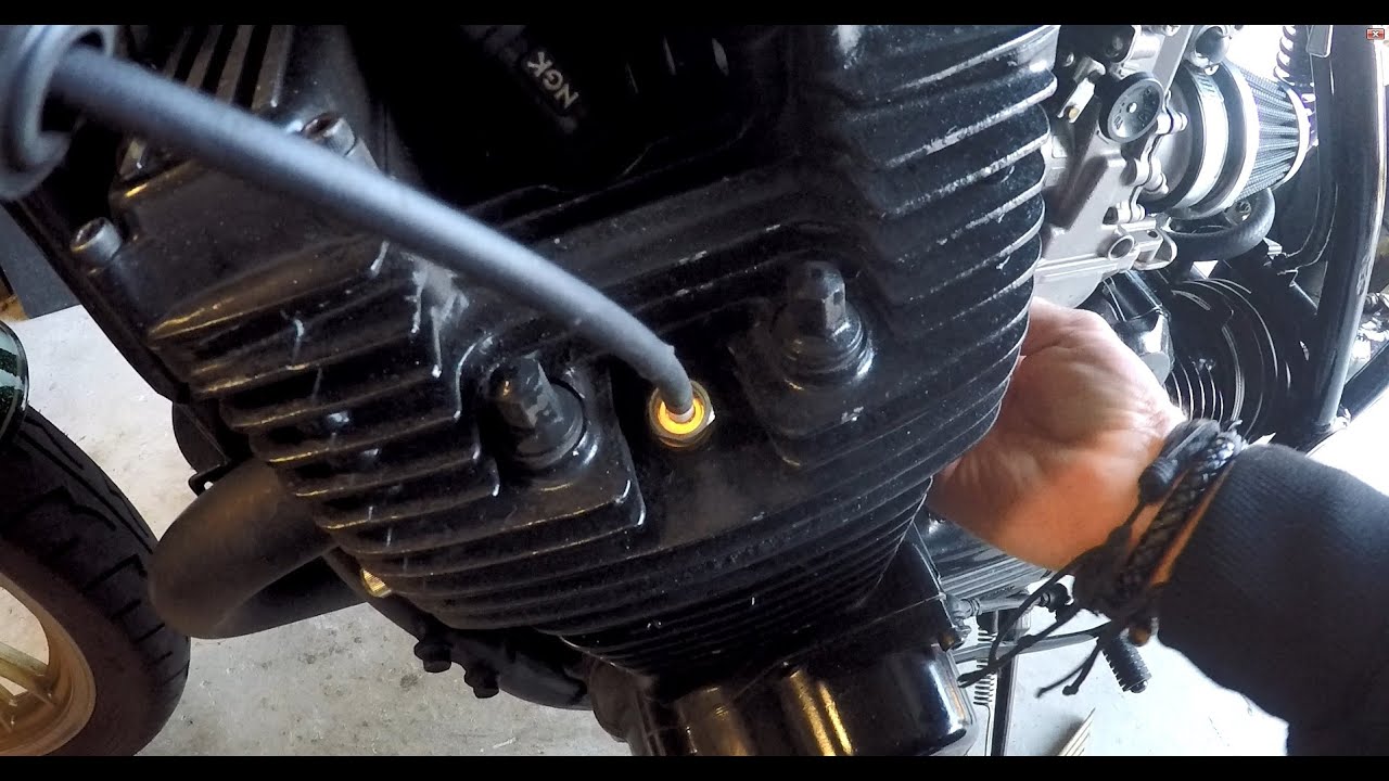Using a Gunson Colortune to tune a motorcycle carburetor