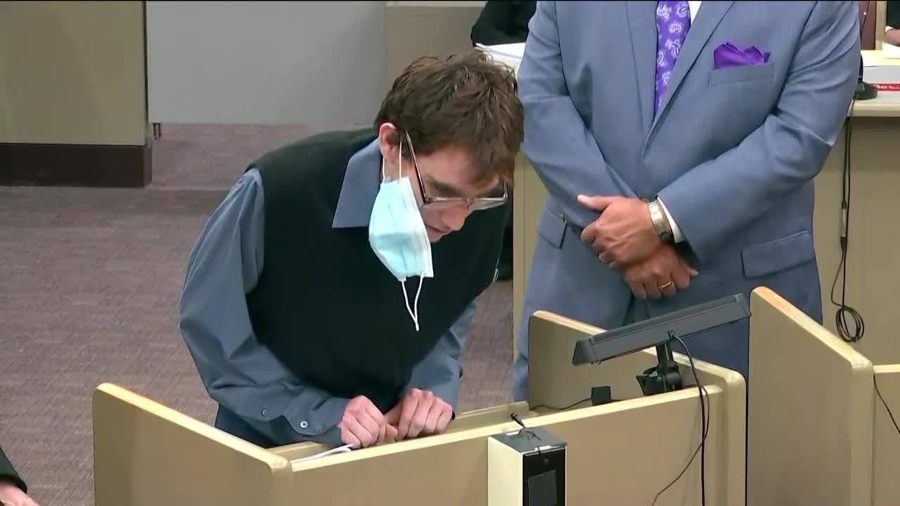 Nikolas Cruz makes statement to the court