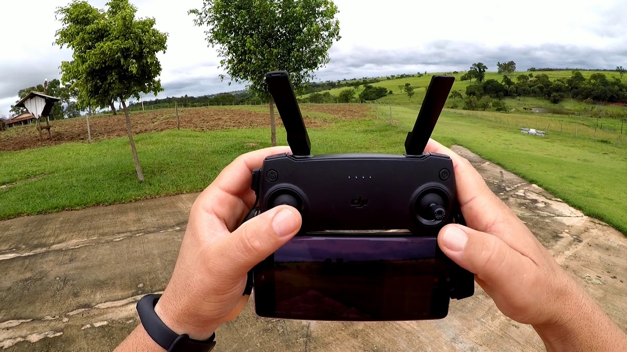 Rea&ccedil;&atilde;o drone Dji Mavic Mini no vento forte