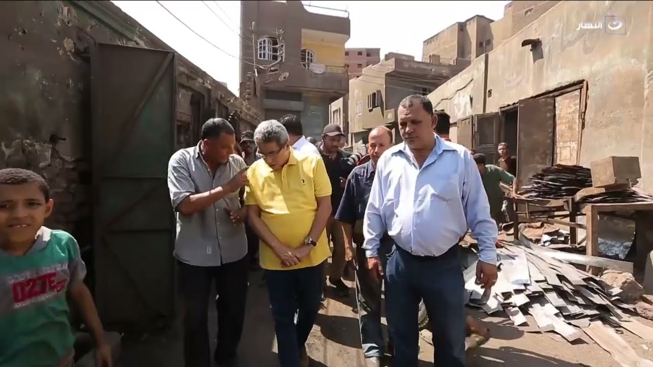 باب الخلق| في ميت غمر رجالة بتقف امام النار ساعات علشان يعملوا غطا الحلة الالمنيوم