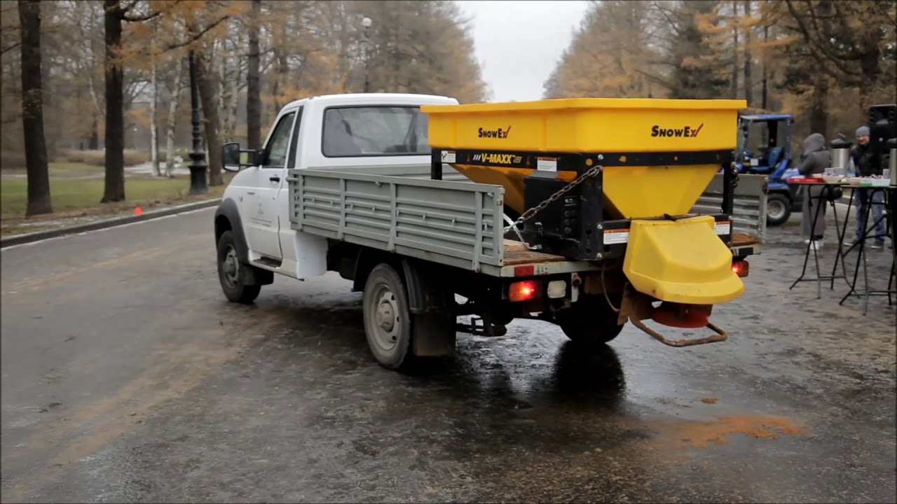 Пескоразбрасыватели SnowEx 1,5 куба в Санкт-Петербурге