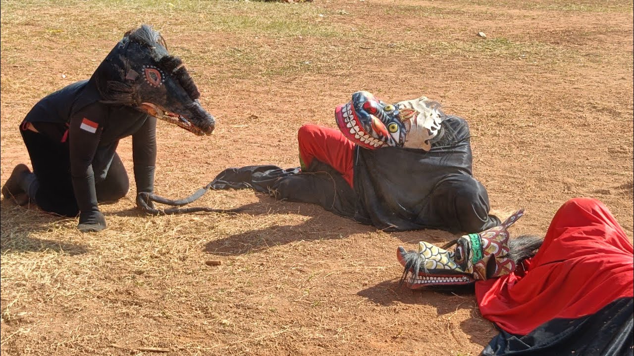 BARONGAN BANYUMASAN-EBEG WIJAYASARI LIVE RUNGKANG