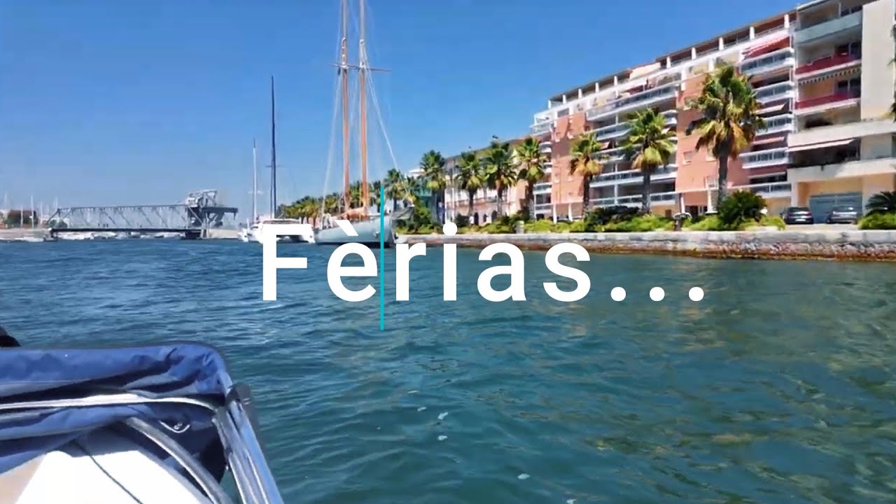 Ferias, passeio de barco na França. Relaxando e aproveitando o mar.