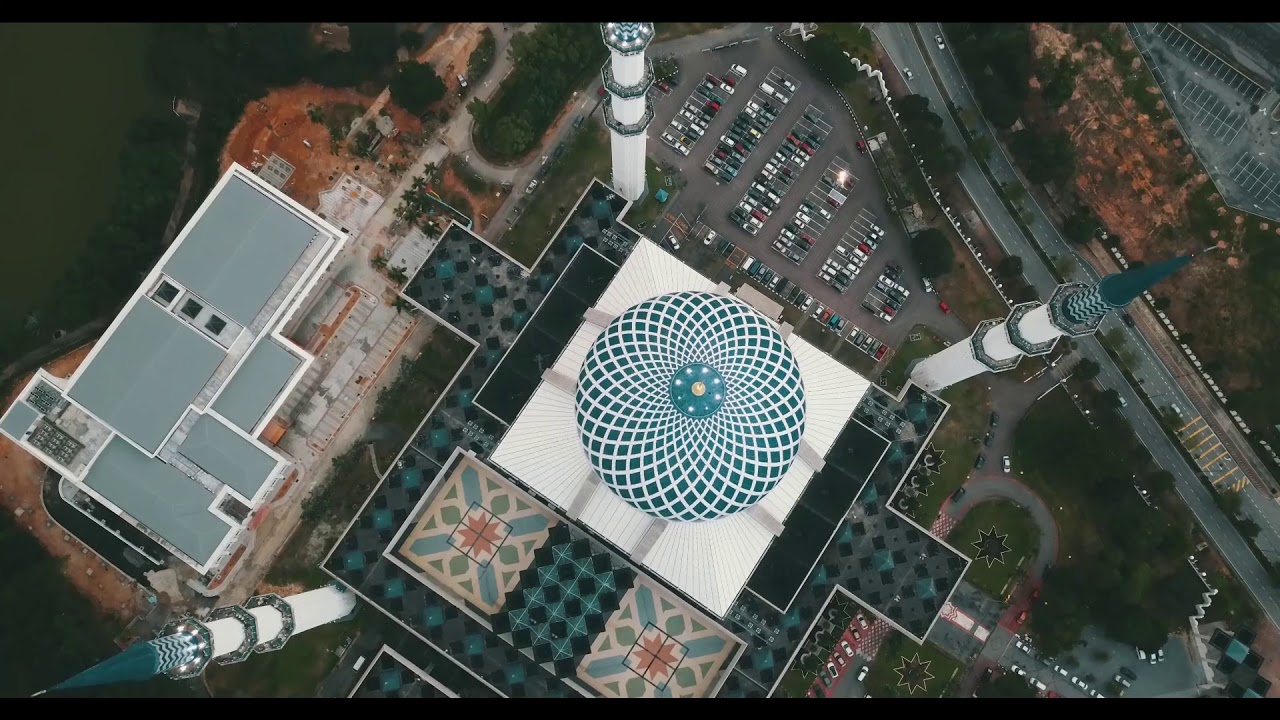 Sultan Salahuddin Abdul Aziz Mosque, Shah Alam, Malaysia - DJI MAVIC PRO
