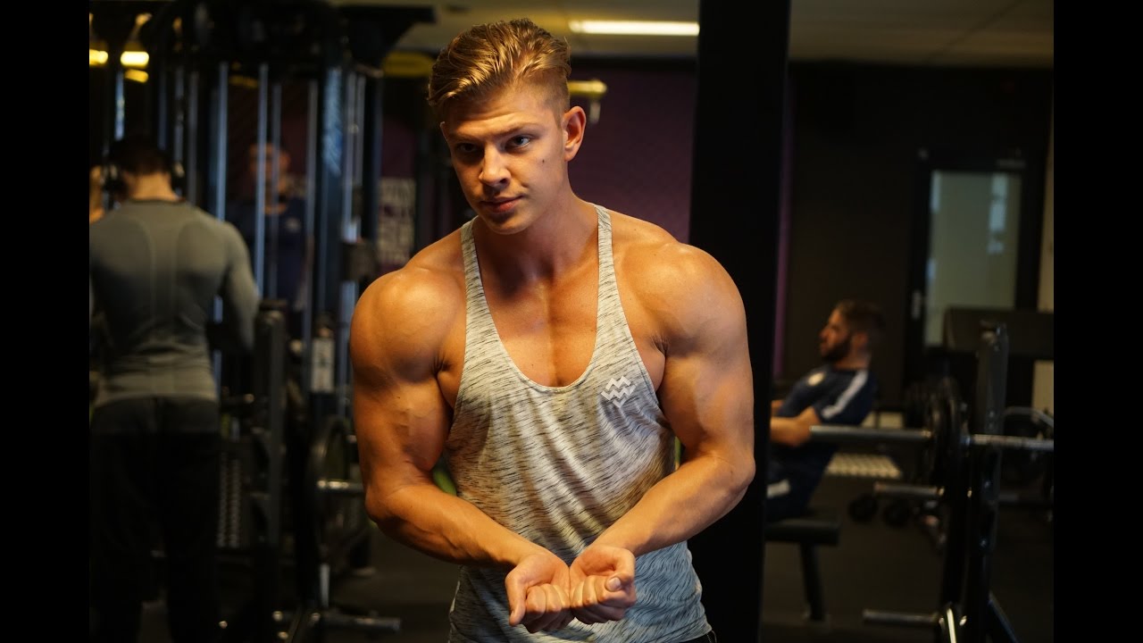 BACK/SHOULDER WORKOUT & CLUBBING #VLOG61