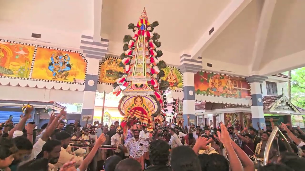 Pamba Ganapati - Anappara Brothers - Viyyur Manalarukavu Vela 