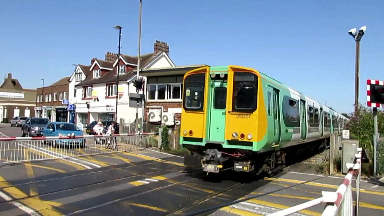 Lancing Level Crossing - 6th August, 2018