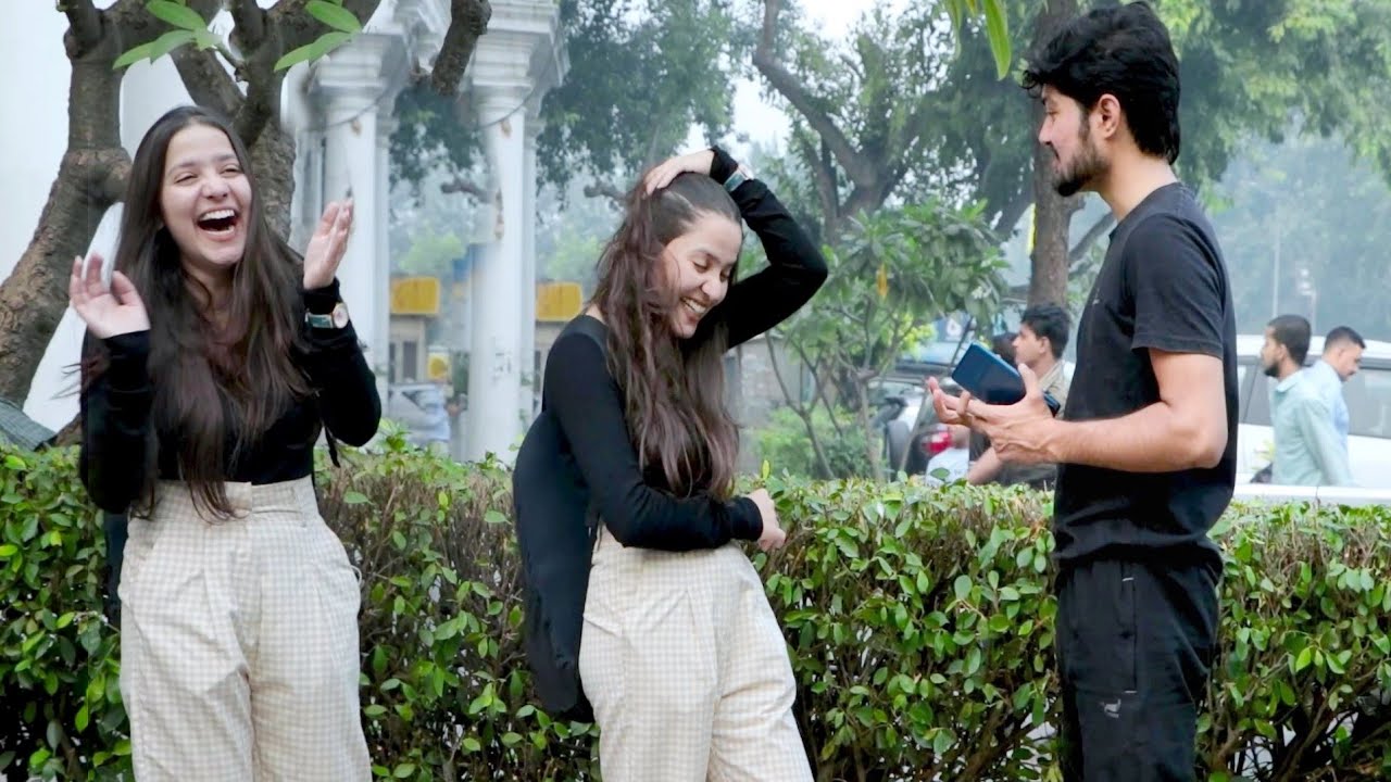 Fashion designer ke sath Kiya prank || You have a mole on your waist ||  jaye mata di || Hem Yada