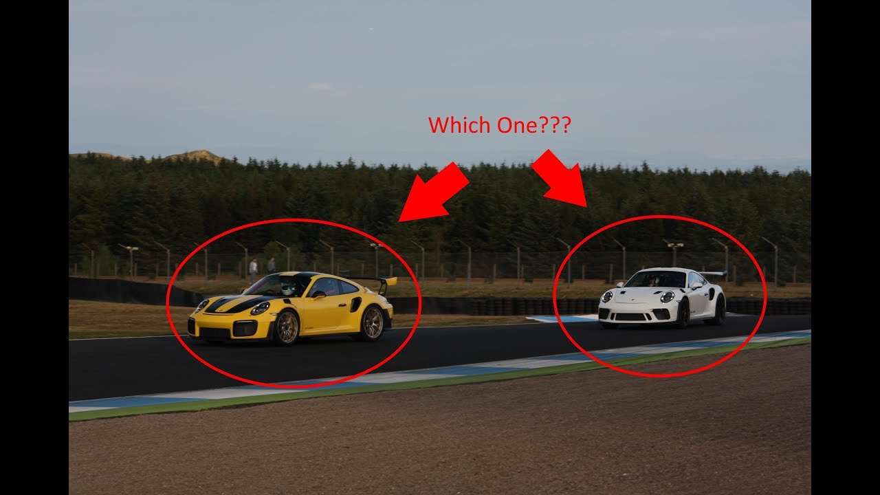 GT2 RS & GT3 RS @ Knockhill Racing Circuit