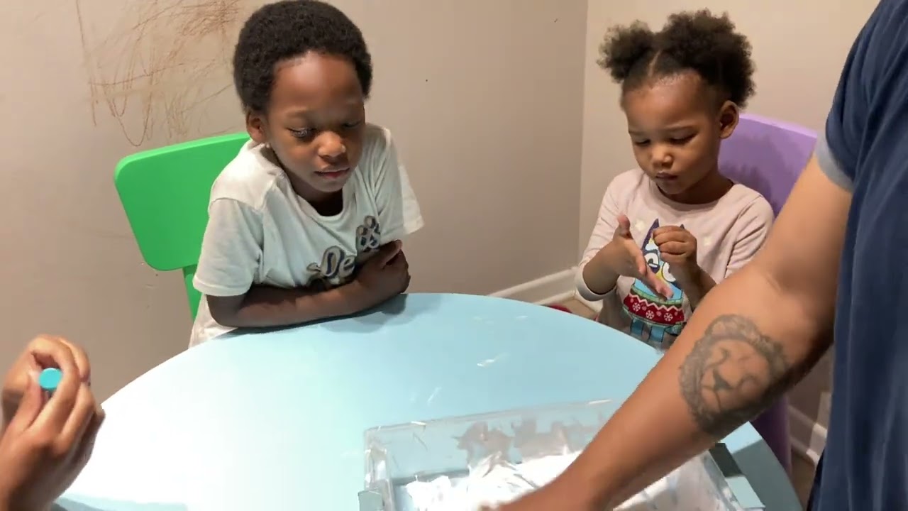 Making BLUE Slime with the MITCHELLS 