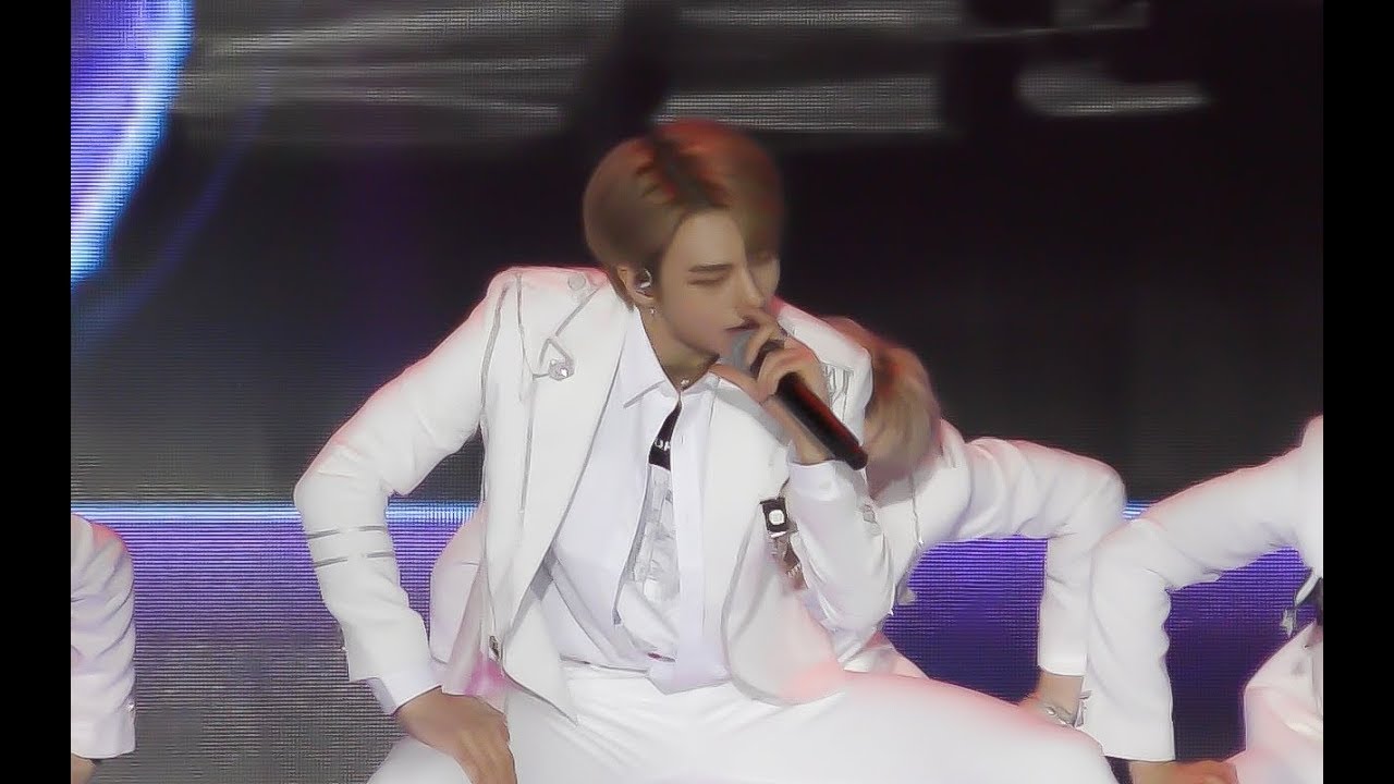 190115 Yayaya + My Pace - Stray Kids Hyunjin focus