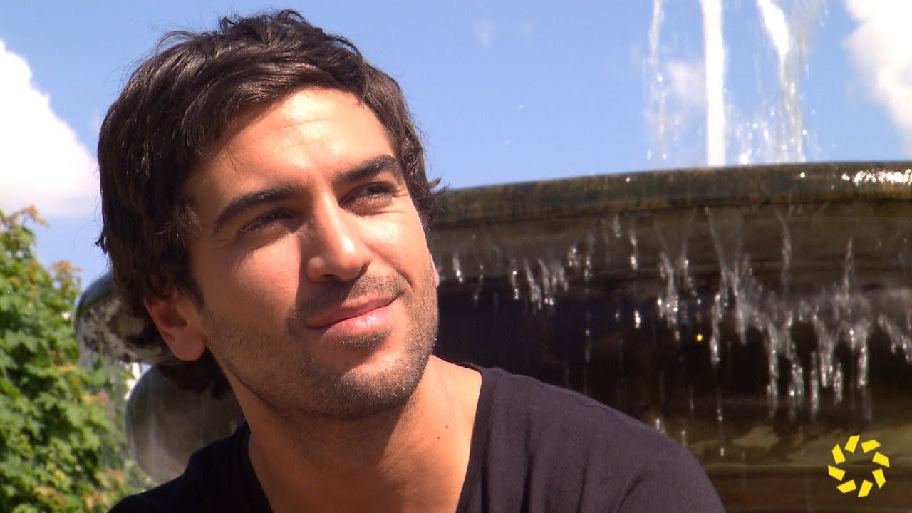 Elyas M'Barek liebt alle Frauen