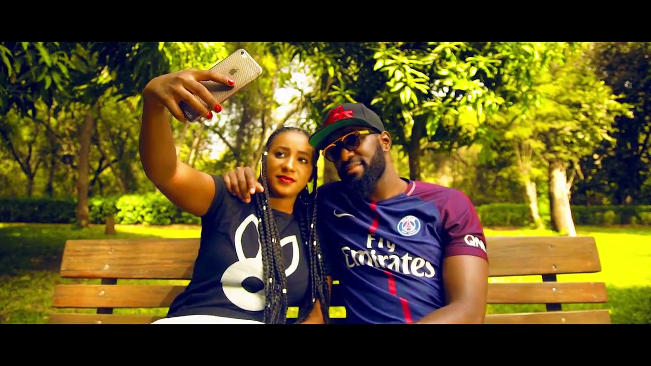 ZoZani feat M'Bouillé Koité _ Je me préfère (clip)