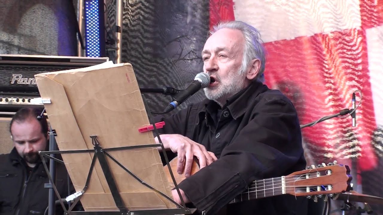 Guziki. Przemysław Gintrowski. Plac Zamkowy