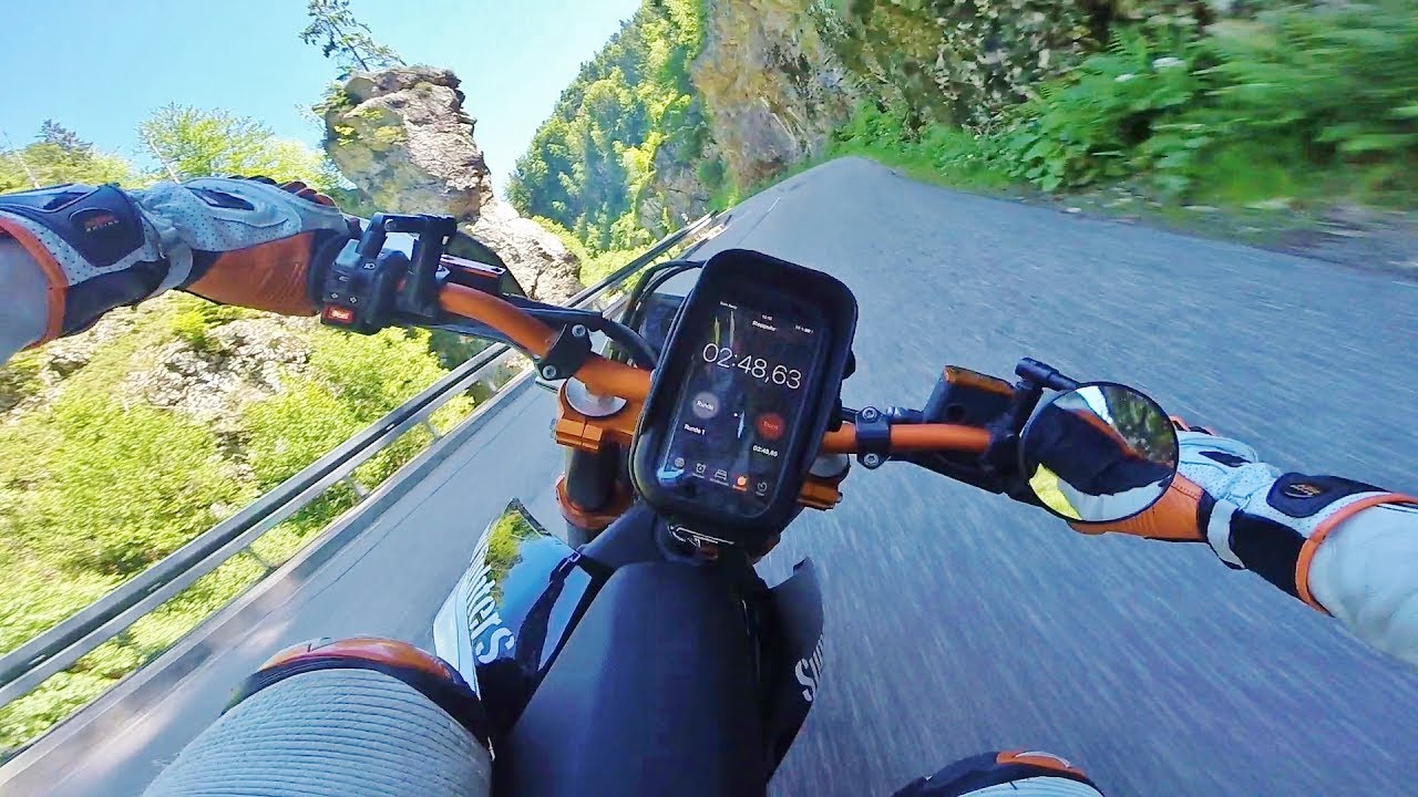 Supermoto on limit? // RAW 20 // KTM SMC R 690 // Sumo fighters // Wheelie // Race // Schwarzwald