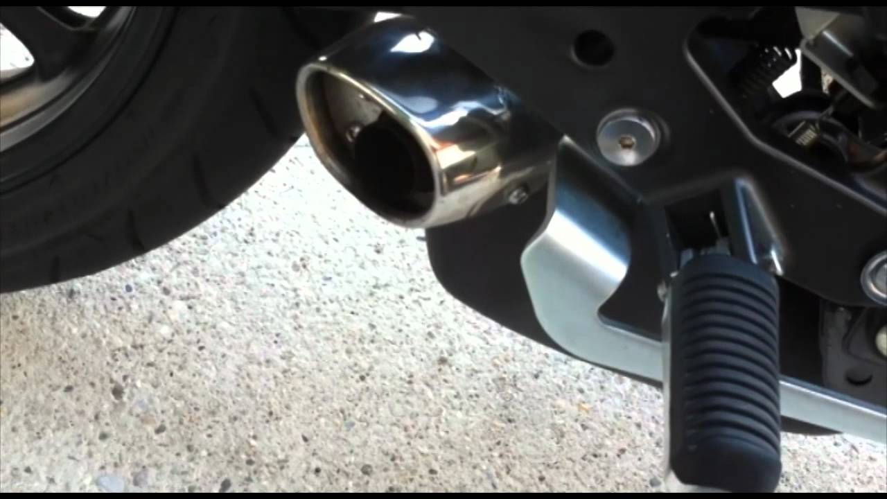 Yamaha XJ6 (US FZ6R) 2009/2010 with Arrow Darkline Exhaust System
