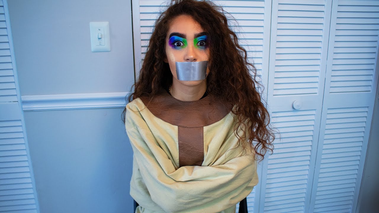 WILL SHE ESCAPE?! Handcuff, Straight Jacket, Chain Escape CHALLENGE!