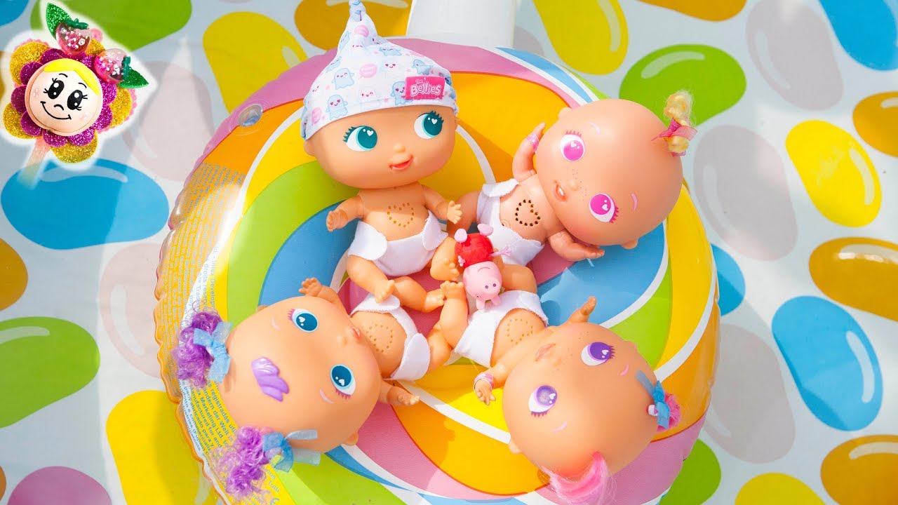 BEBES BELLIES DE PEPPA PIG: SUBEN EN UN INFLABLE DE ALBERCA CON FORMA DE PIRULETA | Piscina TOBOGAN
