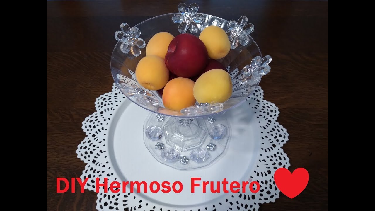 DIY Hermoso frutero o bandeja para el comedor con envase y plato descartable de plastico.