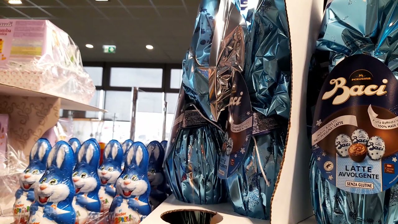 Aldi Uova di Pasqua di cioccolato con sorpresa, coniglietti di cioccolato Kinder e cesti Pasquali.