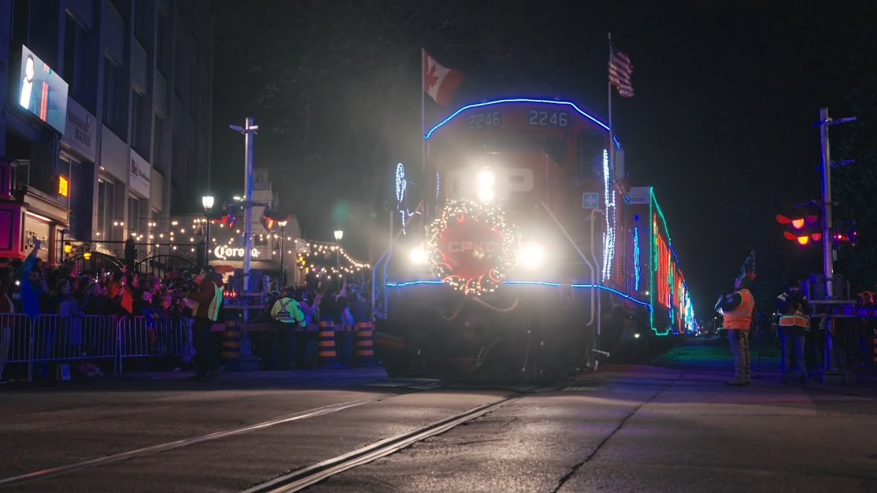 CPKC Holiday Train Lights Up London, Ontario | Smash Mouth & JJ Wilde | Supporting Local Food Banks