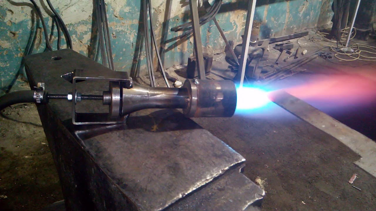 Инжекционная горелка для газового горна