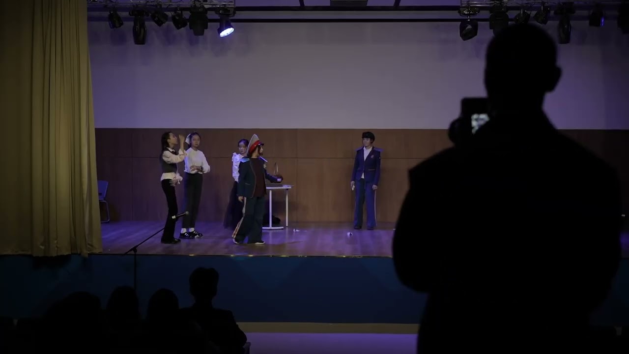 8 Theatre fest - BTCS, Большая трагедия маленького человека