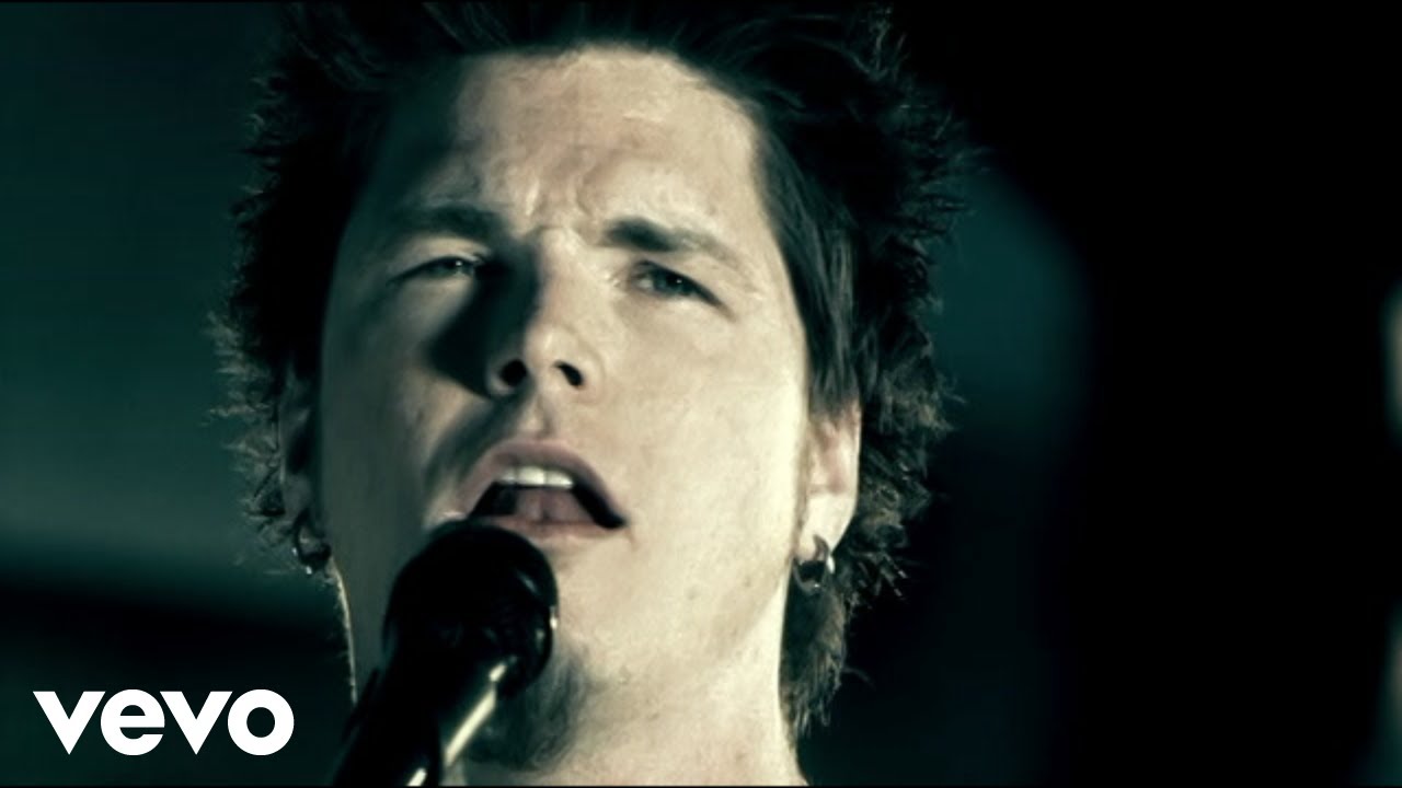 Crossfade - Invincible (Video)